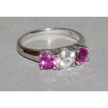 Brillantring mit Rubinen, Gold