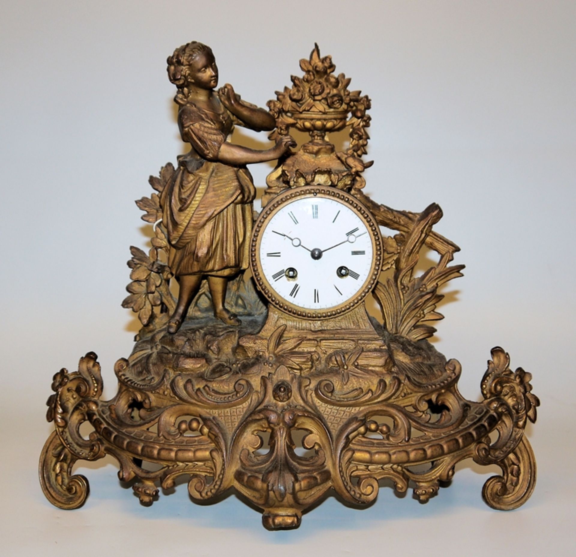 Pendule mit Figurenschmuck, Frankreich um 1880