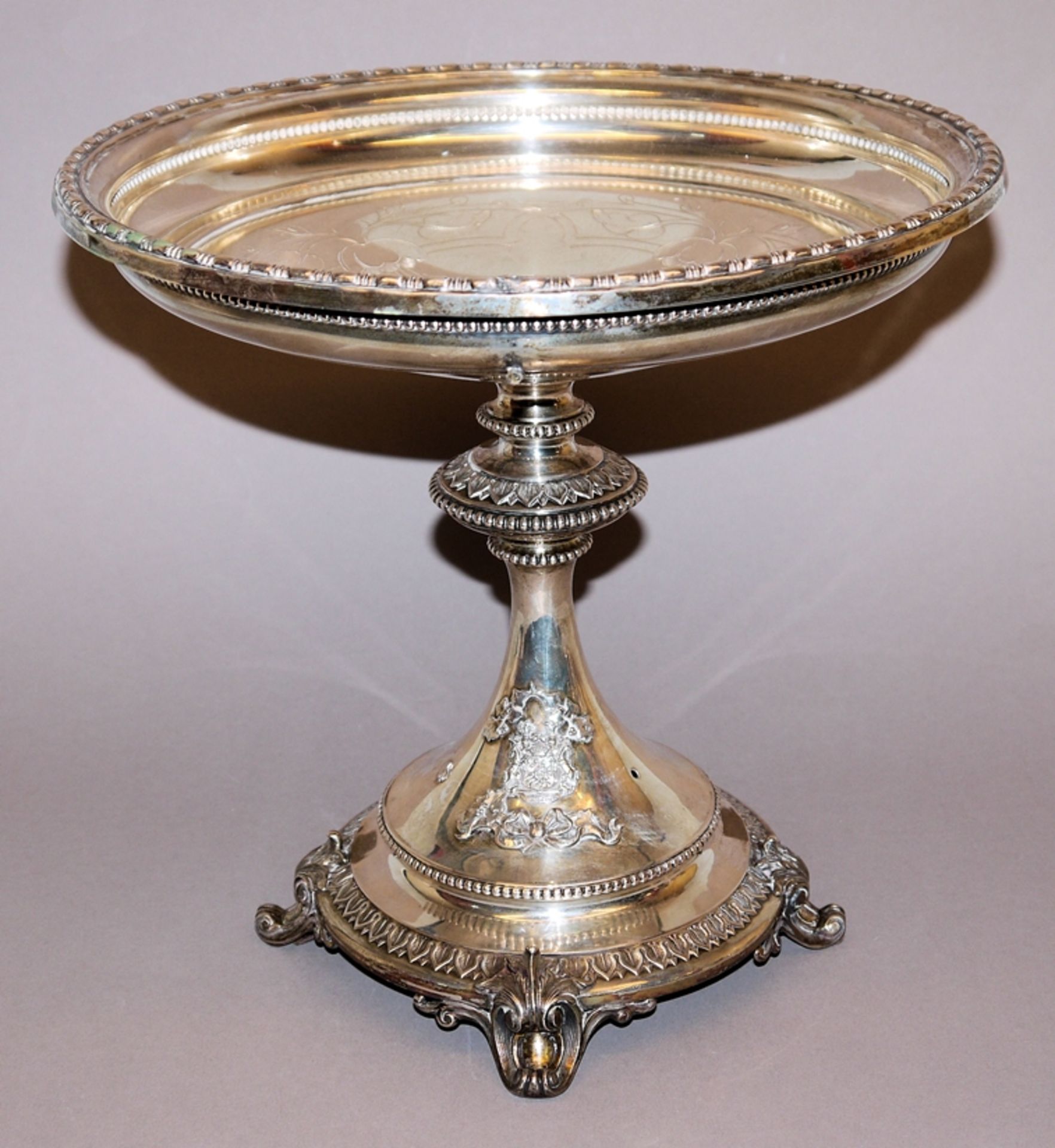Tafelaufsatz aus Adelsbesitz, Silber um 1900