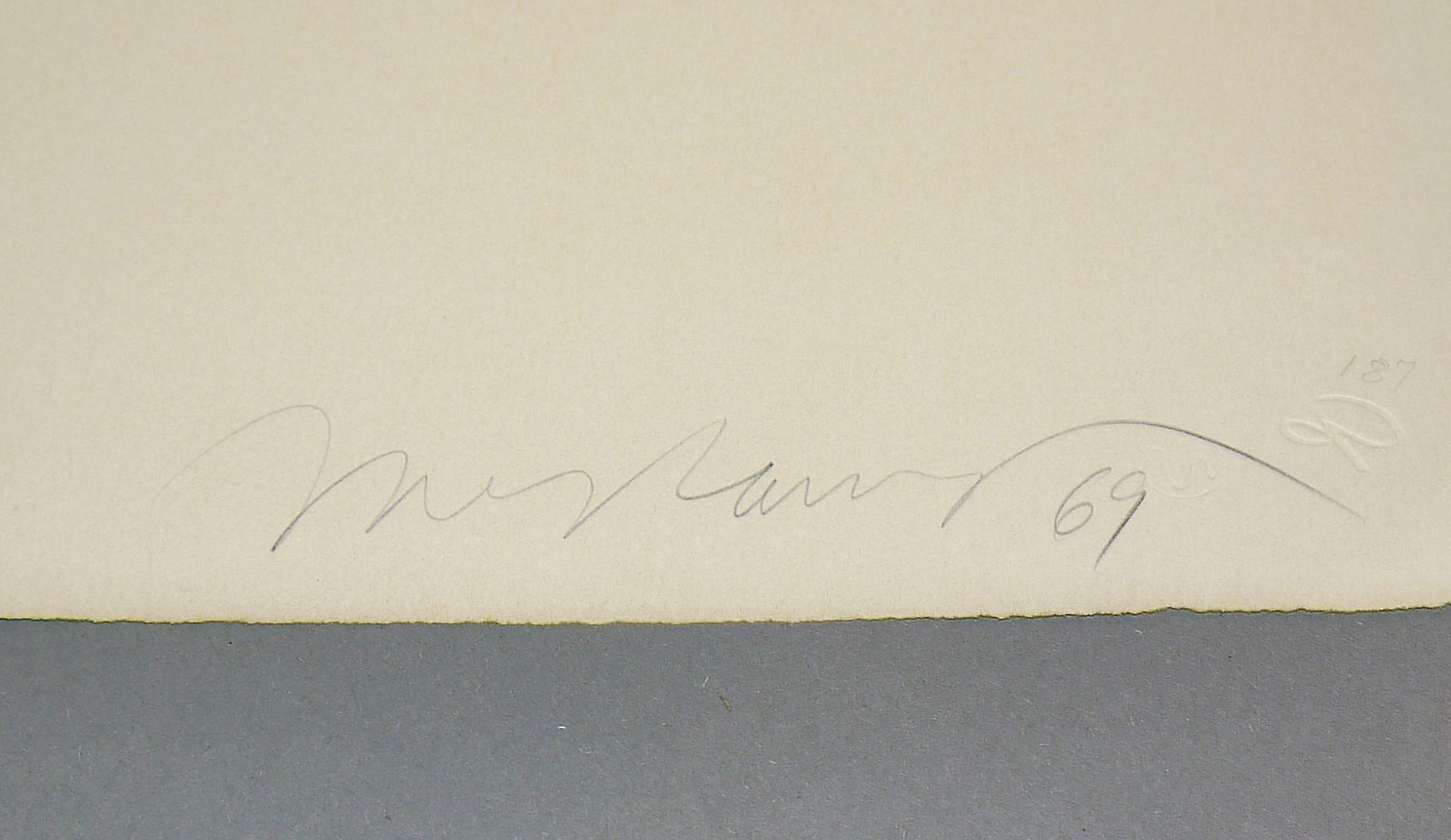 Mel Ramos, "Annie and The Auk", aus: Leta And The Swan Suite, signierte Farblithographie von 1969 - Bild 2 aus 2