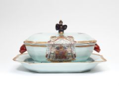 Deckelterrine auf Unterplatte mit Großem Preußischem Staatswappen