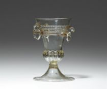 Ringbecher à la façon de Venise