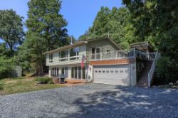 2 BEDROOM, 2½ BATH 5-STAR SHORT TERM RENTAL HOUSE ON 2.1 ACRES