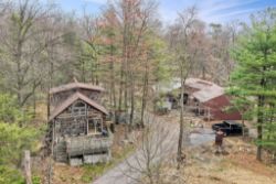HAMBURG AREA 10 ACRE PROPERTY