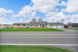 Country Ranch Home on 1 Acre