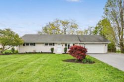 3 BEDROOM, 1½ BATH RANCHER ON 0.36 ACRES