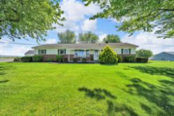 5 BEDROOM, 2.5 BATH HOUSE & 42X56 SHOP ON 2.02 ACRES