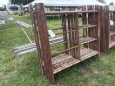 Scaffold w/crossbraces