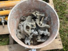 Swivel Clamps - Bucket lot