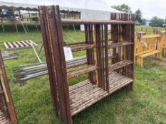 Scaffold w/crossbraces