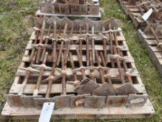24 Screw Jacks with base plates