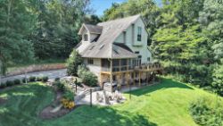 Secluded 26 Acre Horse Farm/ Air BNB