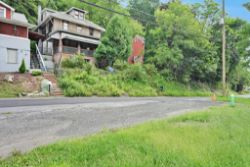 2.64 ACRE INVESTMENT PROPERTY W/ 2 PARCELS SELLING AS 1