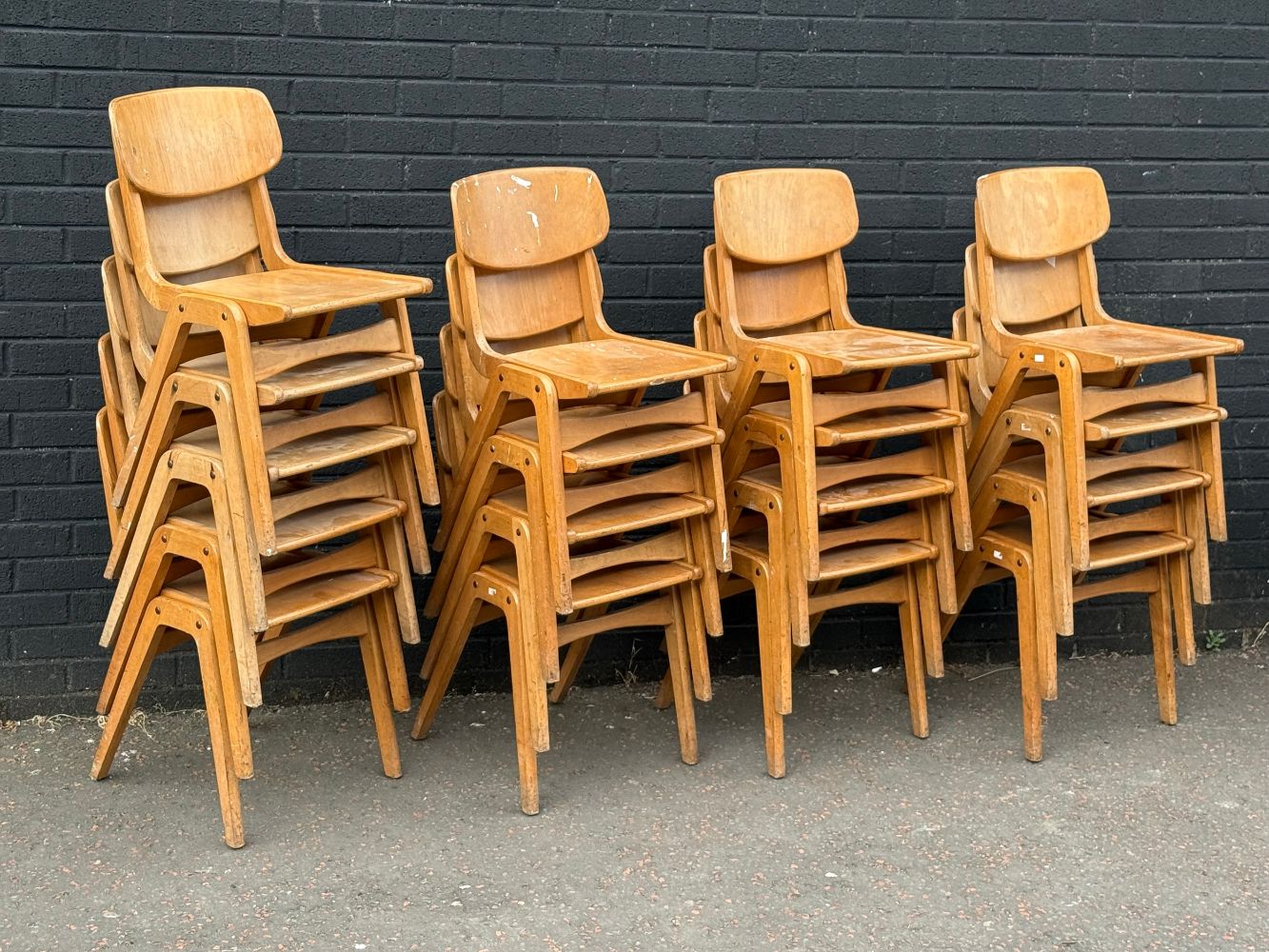 Household Furnishings, Coins, Jewellery & Collectables