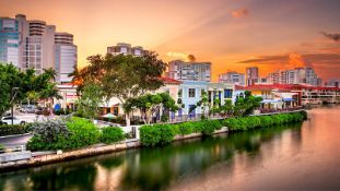 Live in the Heart of Central Florida, Polk County!