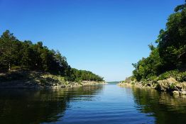 Your Ideal Camping Retreats Awaits on Prime Land in St. Clair Missouri!