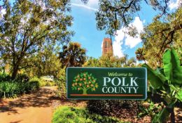 Own the Lake: 20 Acres of Lake Tracy in Polk County, Florida!