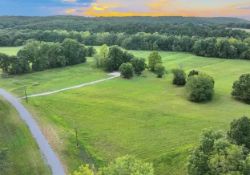 Missouri Camping Community with Amenities!