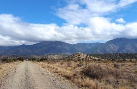New Mexico Land With Stunning Mountain Views!
