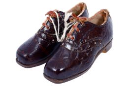 Schönes Paar Puppenschuhe, L 8,5 cm