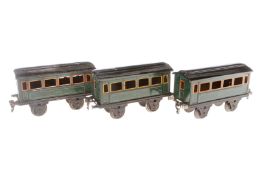 3 Märklin Personenwagen 1872, Spur 1, CL, 1 Dach rest., LS und gealterter Lack, L 19,5, Z 3