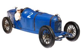JEP Alfa Romeo Rennwagen P 2, blau HL, mit Replik-Fahrerfigur (geklebt), Uhrwerk intakt,