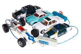 5 Autos, Schuco Mercedes 5311, Karmann Ghia China, 2 Polizei-Mercedes Japan, 1 Gama Rennwagen mit