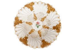 Meissen Zierteller, vergoldetes Blattwerk mit Rosenmotiv, blaue Unterglasur, Schwertermarke,