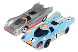 2 Porsche Kunststoffmodelle, Gulf-Porsche 917, Friktion und Schuco Porsche 356 213, einer mit