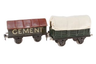 2 Märklin Güterwagen, Spur 1, rest. und ergänzt, L 19,5, Z 3