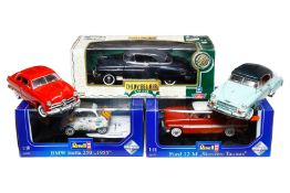 5 Modellfahrzeuge, Maßstab 1:18, versch. Hersteller, darunter Revell ”Ford Streifen-Taunus” und