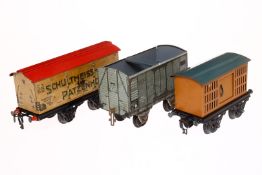 3 versch. Güterwagen, Spur 1, Kraus und Carette, starke Alterungsspuren, 1 Dach fehlt, Z 3