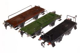 Bub und 2 Märklin Plattformwagen für Kanonen, Spur 1, starke Alterungsspuren, L 24,5, Z 3