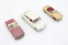 A Spot-On Models die cast M.G. Might Mk II Model No. 281 together with a Spot-On Models Austin