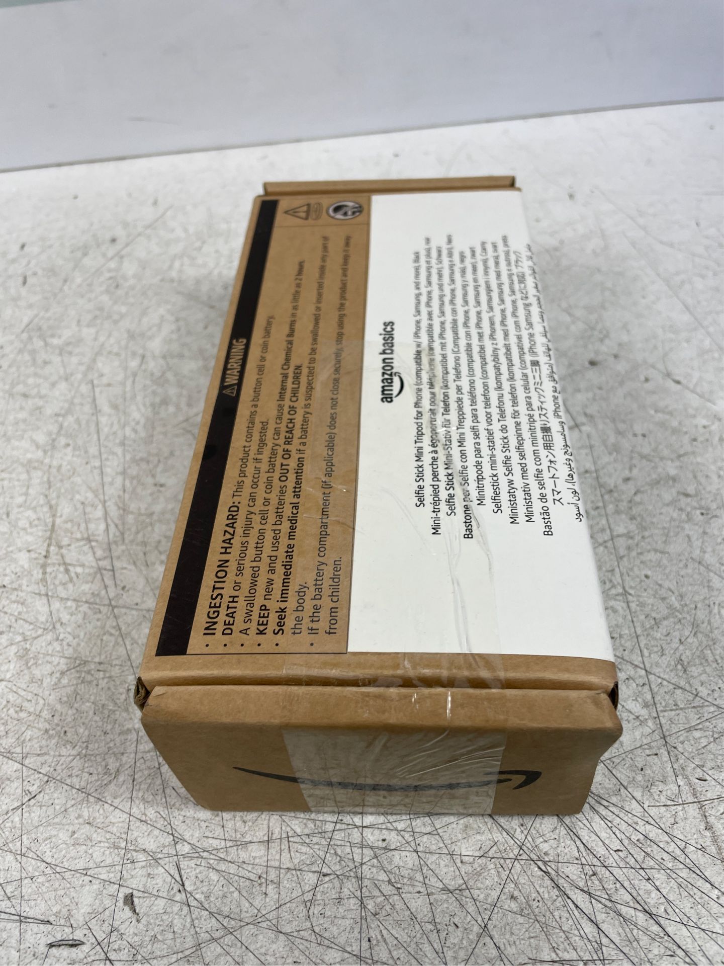 Â£12 Amazon Basics Selfie Stick for Phone 91cm/36inch, Portable and Extendable Tripod, with Wireless - Image 3 of 5