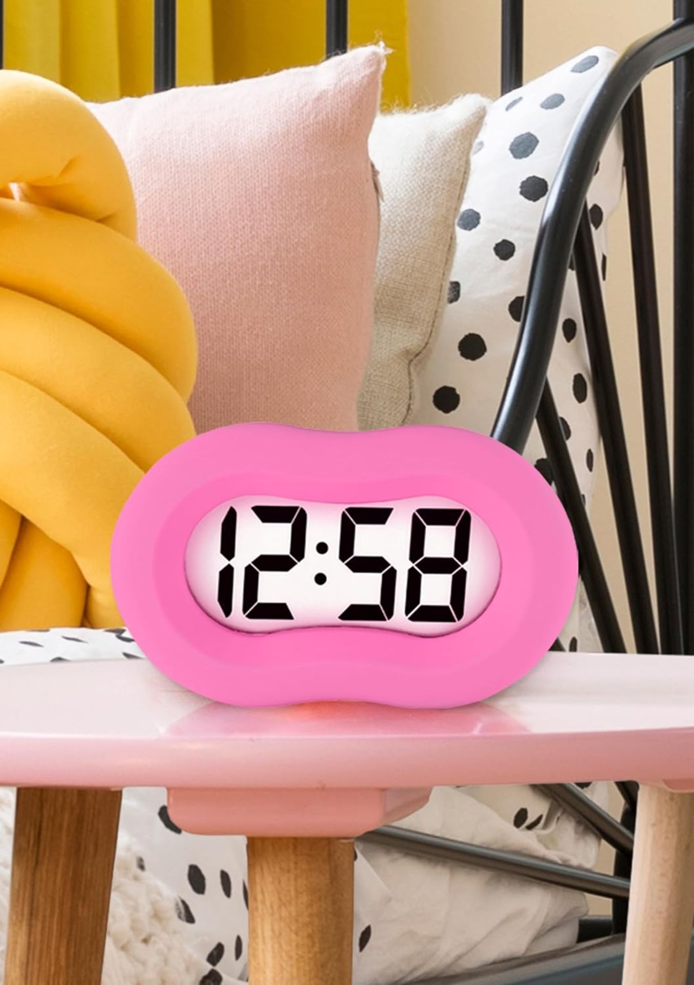 Â£11 Acctim Vierra Digital Alarm Clock Smartlite Superbrite Crescendo Alarm Silicone Case Hot Pink - Image 2 of 4