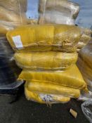 Pallet of raw unchecked customer returned cothing - majoity of items are bagged - every pallet is