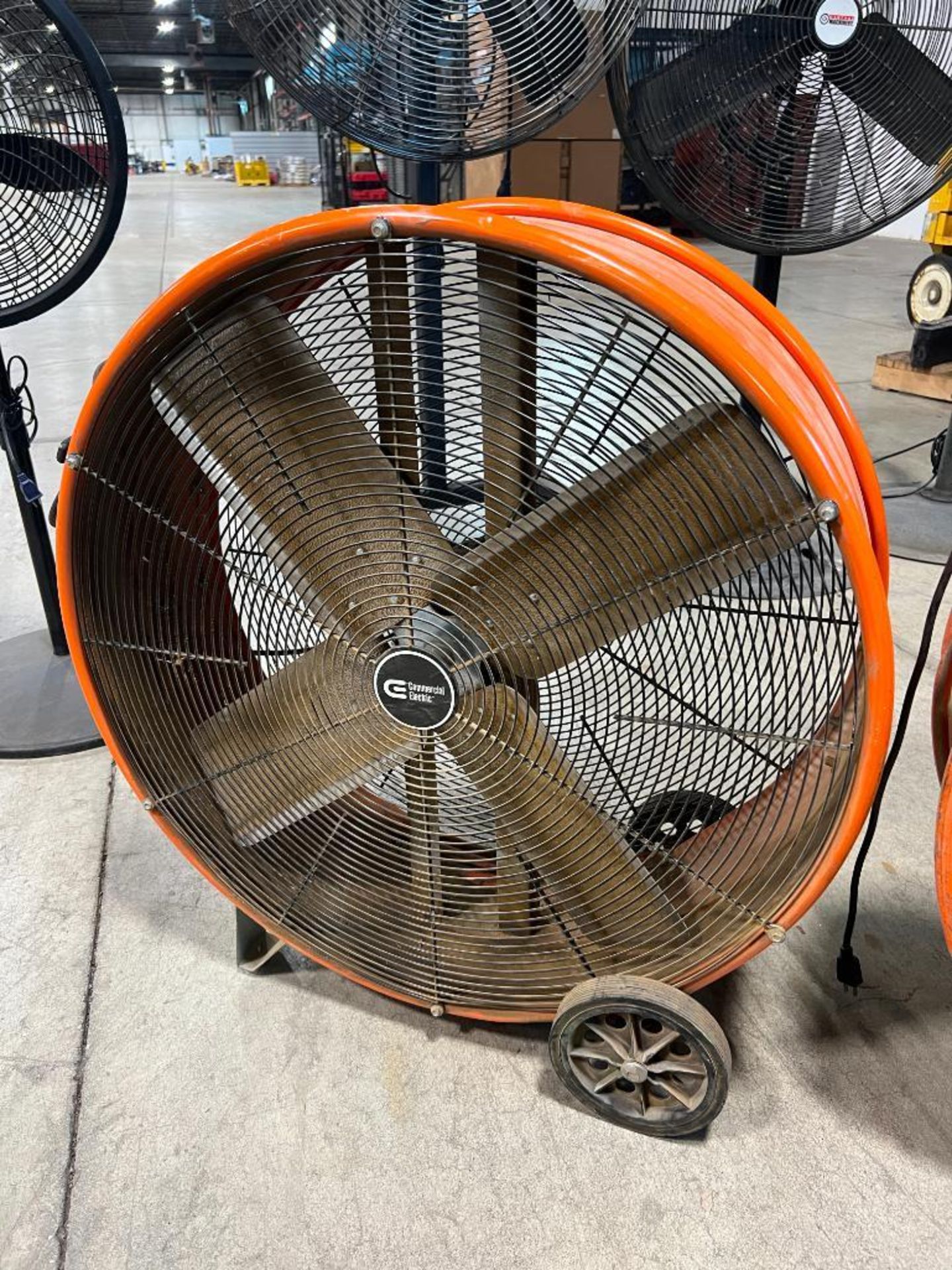Lots Fans Lot of (5) drum fans. (3) 30in fans and (2) 24in fans. Mfg: Commercial ...