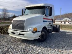2000 Volvo VNL Truck, VIN # 4V4N21JF9YN250185