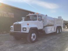 2001 Mack RD600 Fuel Lube Truck, VIN # 1M2P270C41M055620