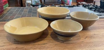 Set of 3 Vintage Mixing Bowls