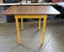 Kitchen Table with 2 Chairs