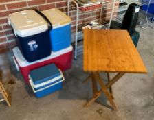 4 Coolers with Small Folding Table