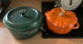 2 Cast Iron Dutch Ovens