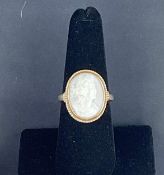 14k Yellow Gold Cameo Ring