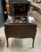 Antique Mahogany Victor Victrola