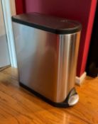 Simple Human Trash Can