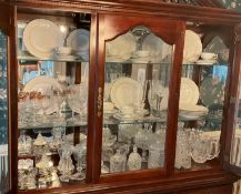 Contents of China Cabinet