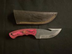 Custom-Style Curved Blade Knife with Leather Sheath
