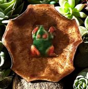 A DIVISON ONE ENAMEL FROG ON LILY PAD BUTTON